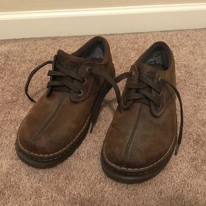 Dr. Martens Nevin Dark Taupe Laced Shoes